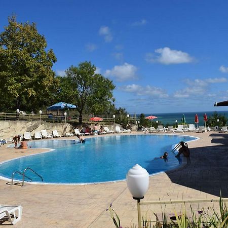 Ahilea Hotel - Free Pool Access Balčik Exteriér fotografie