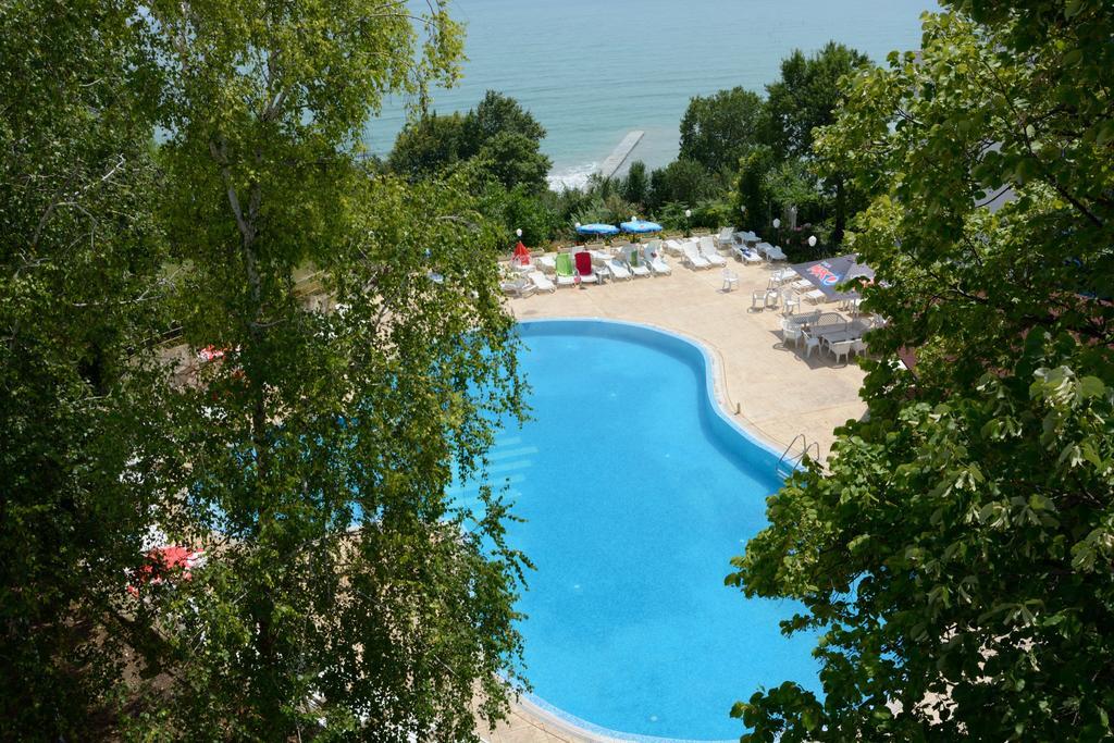 Ahilea Hotel - Free Pool Access Balčik Exteriér fotografie