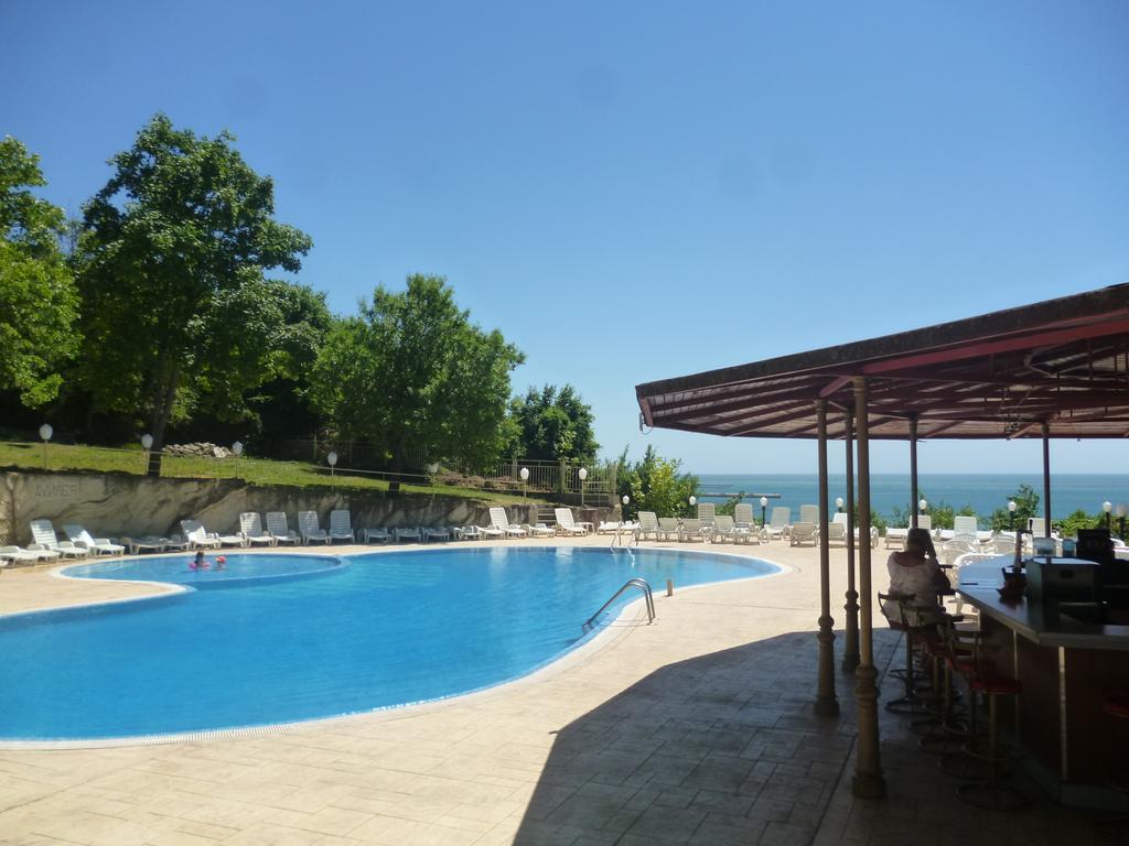 Ahilea Hotel - Free Pool Access Balčik Exteriér fotografie