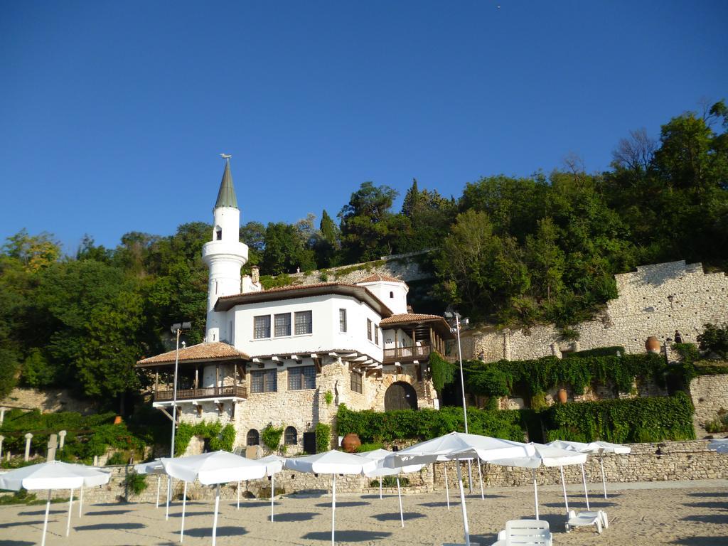 Ahilea Hotel - Free Pool Access Balčik Exteriér fotografie