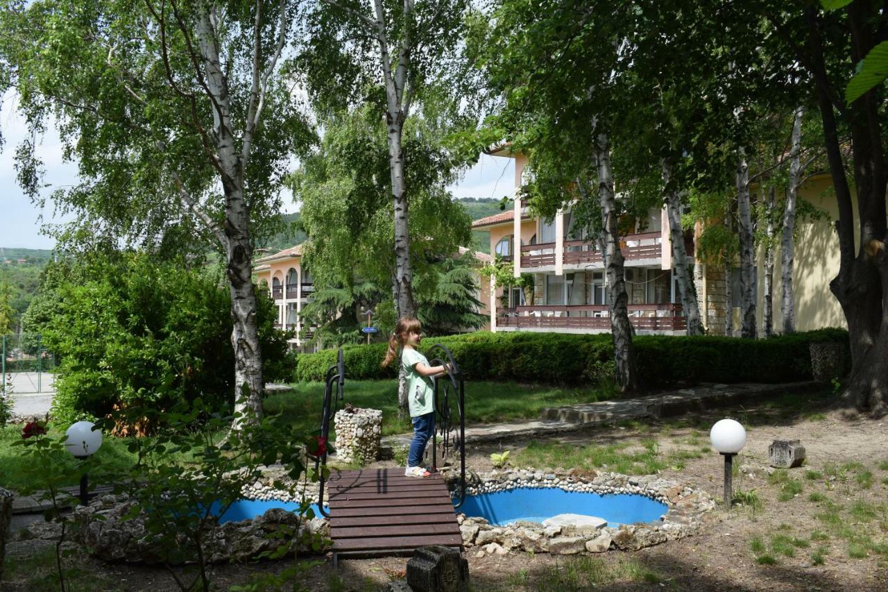 Ahilea Hotel - Free Pool Access Balčik Exteriér fotografie