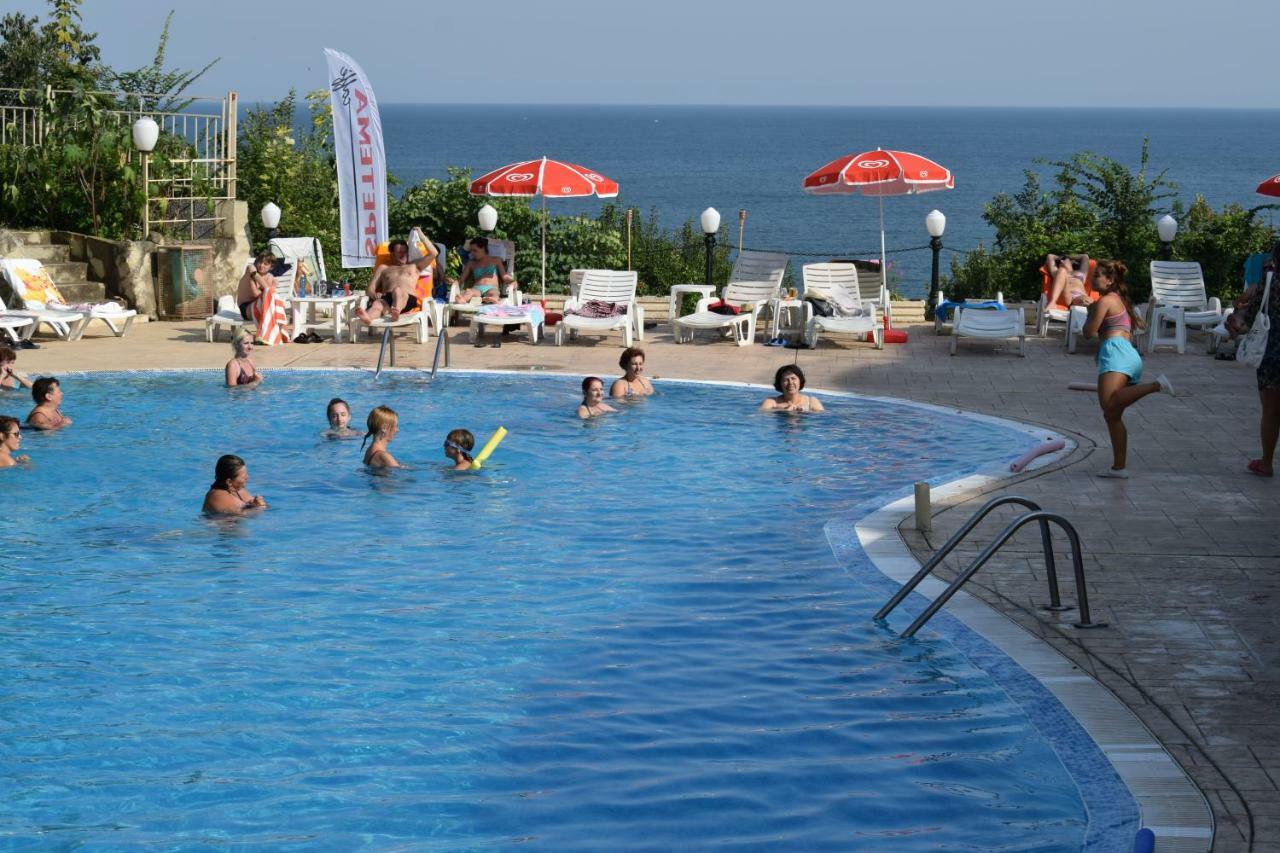 Ahilea Hotel - Free Pool Access Balčik Exteriér fotografie